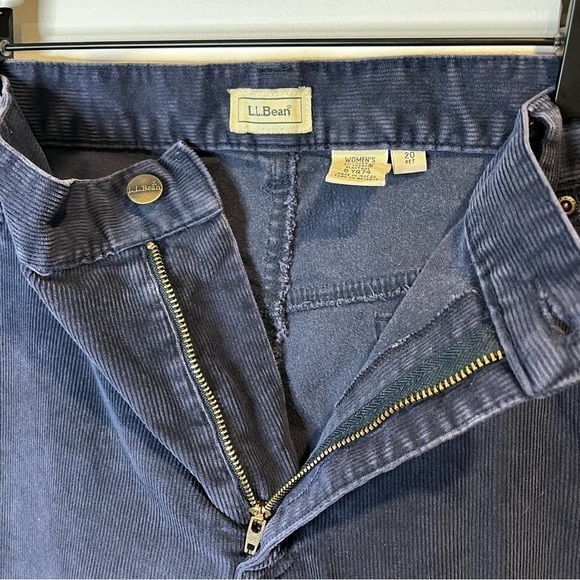 Women’s | L.L. Bean Blue Corduroy Bootcut Jeans | Size 20 Petite - Picture 3 of 9